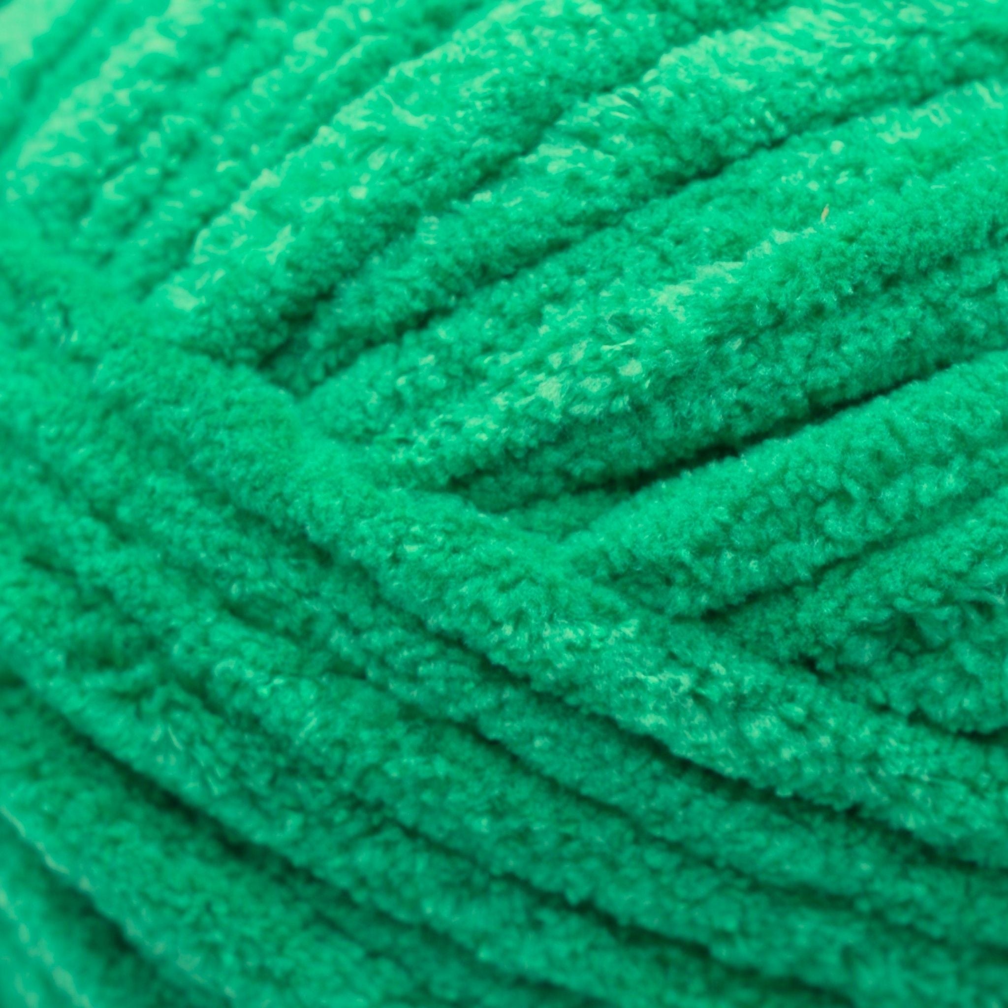 touch some grass green jumbo posh chenille yarn 300g