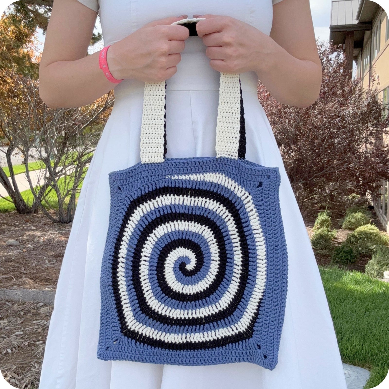 Crochet Spiral Tote Bag Pattern