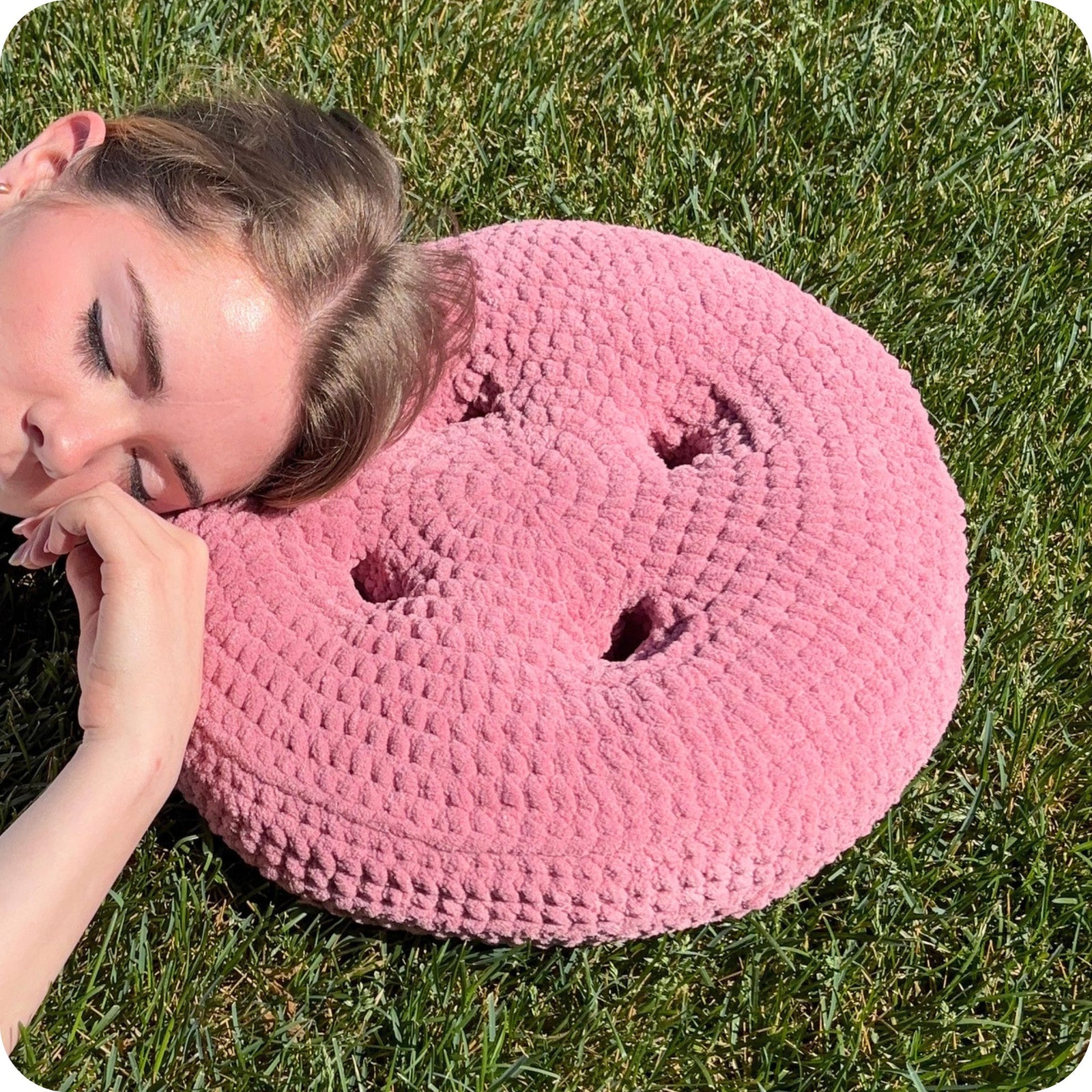 Crochet Button Pillow Pattern