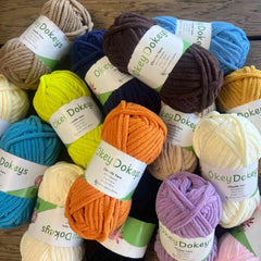 Super Bulky Chenille Yarn #6, 100g Velvet Soft No-Fray Yarn for Crocheting, 50+ Colors