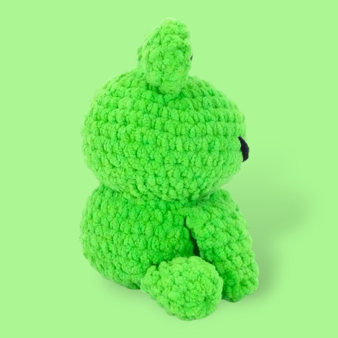 kasper the frog beginner crochet kit 
